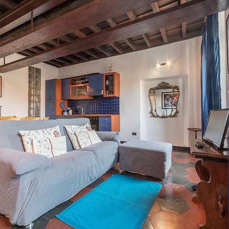 Colosseo & San Clemente Cozy Flat Рим Екстер'єр фото