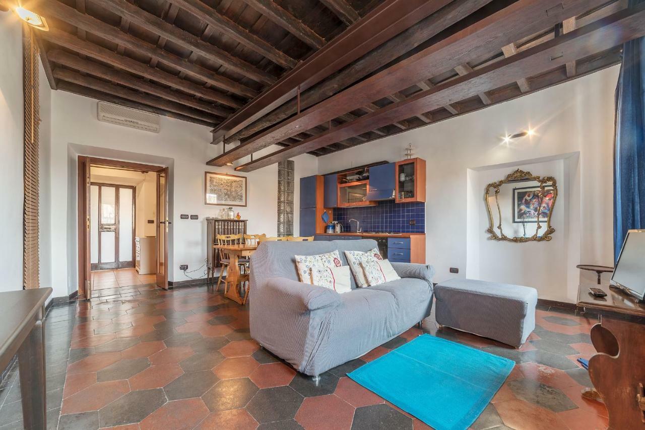 Colosseo & San Clemente Cozy Flat Рим Екстер'єр фото