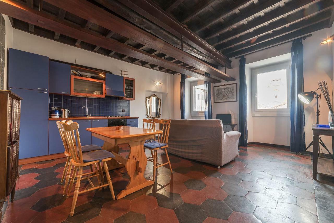 Colosseo & San Clemente Cozy Flat Рим Екстер'єр фото